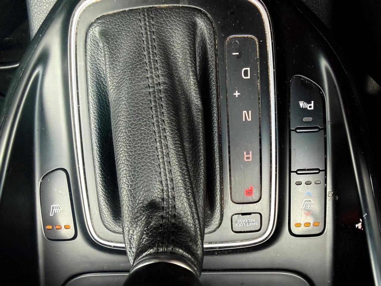 2014 Kia Rondo 4dr Wgn Auto Photo
