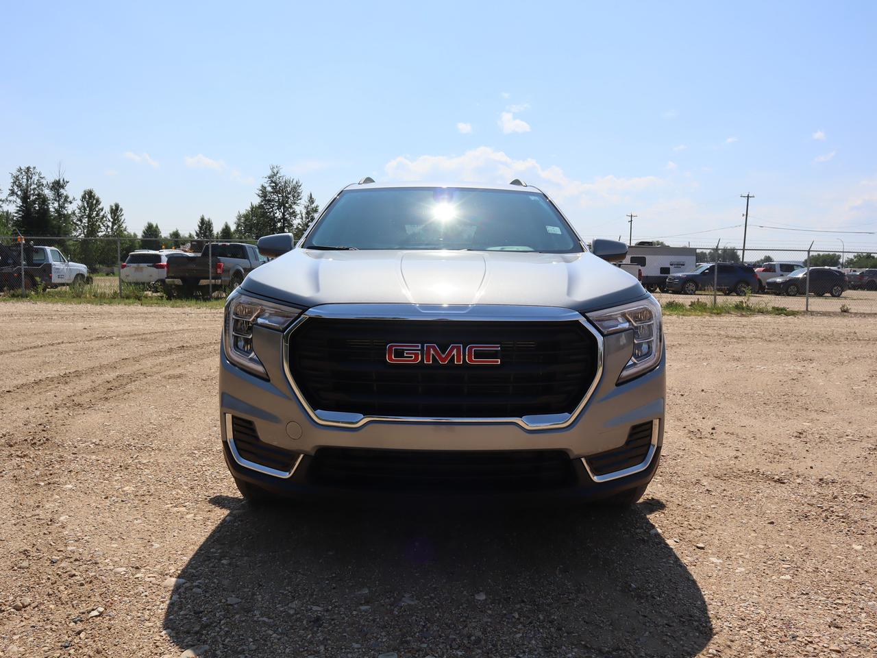 2024 GMC Terrain SLE Photo1