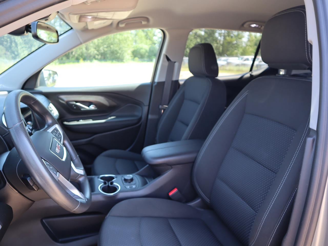 2024 GMC Terrain SLE Photo4