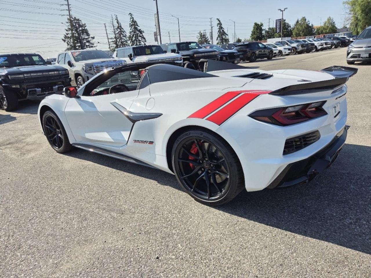 2027 Chevrolet Corvette 2LT Photo