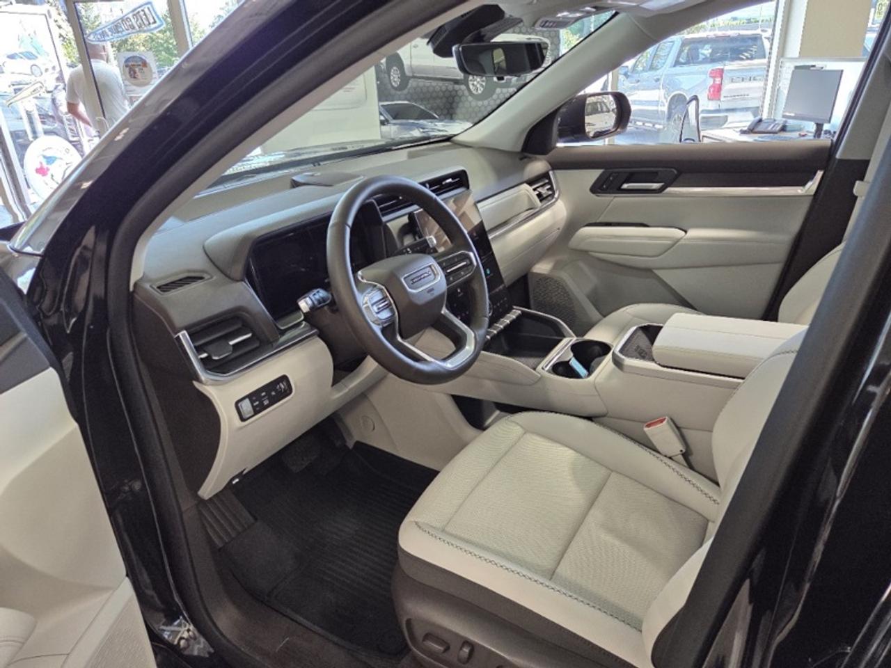 2026 GMC Terrain Denali  - Sunroof -  Cooled Seats Photo