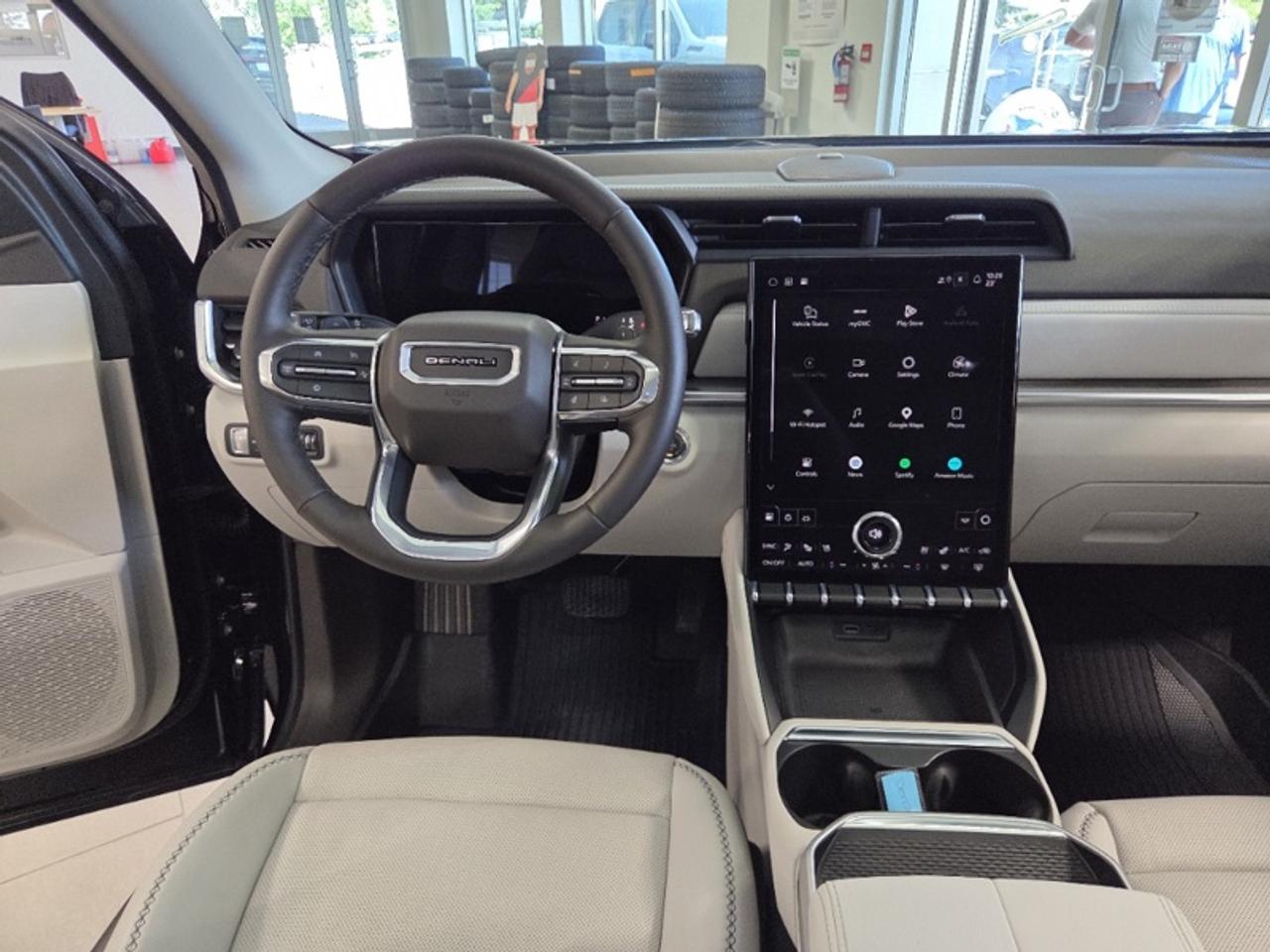 2026 GMC Terrain Denali  - Sunroof -  Cooled Seats Photo