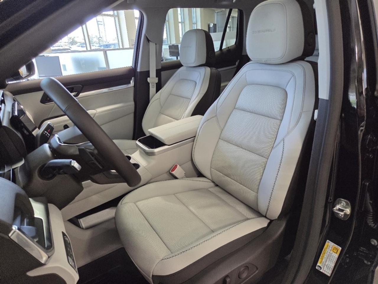 2026 GMC Terrain Denali  - Sunroof -  Cooled Seats Photo