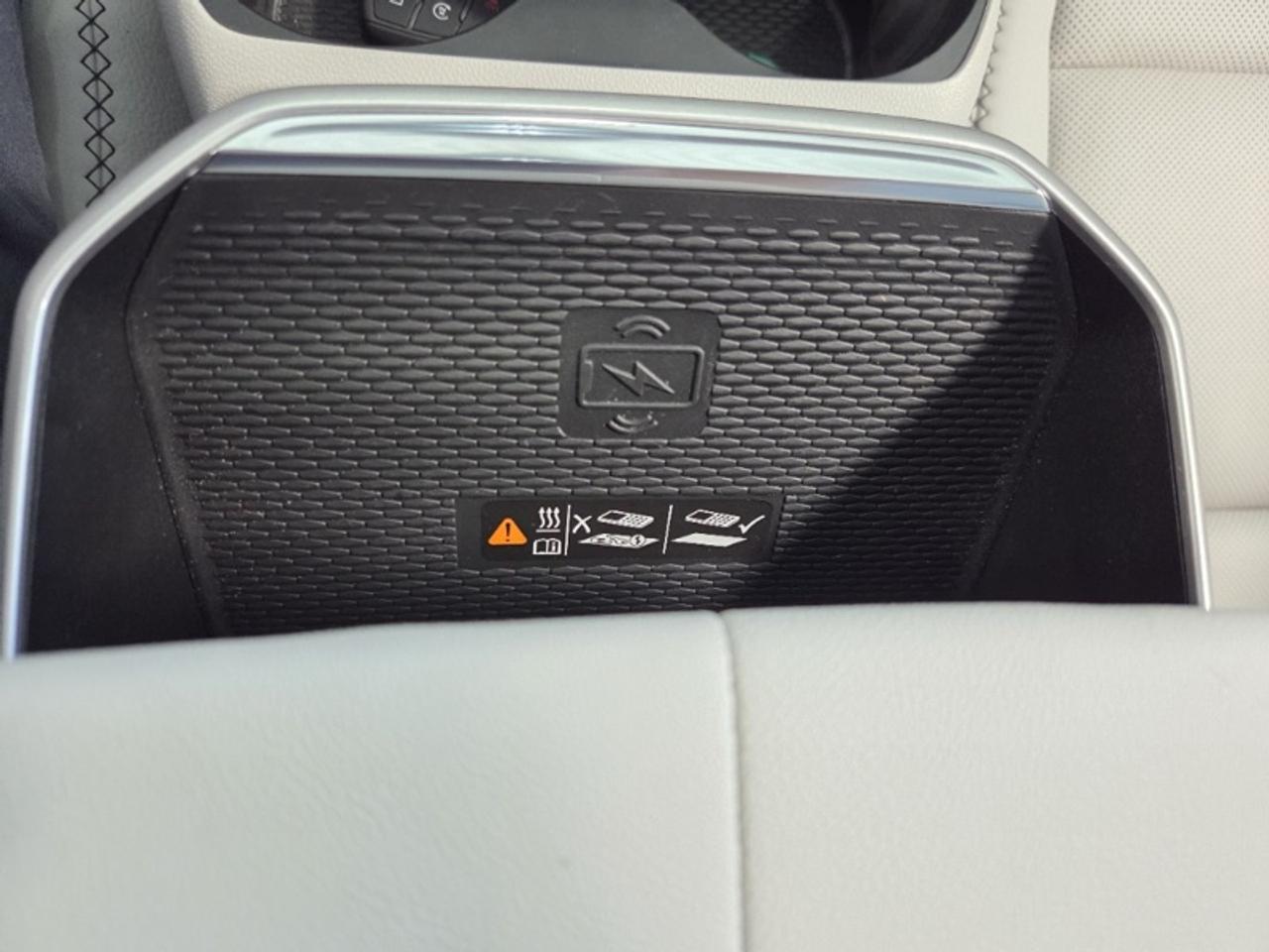 2026 GMC Terrain Denali  - Sunroof -  Cooled Seats Photo