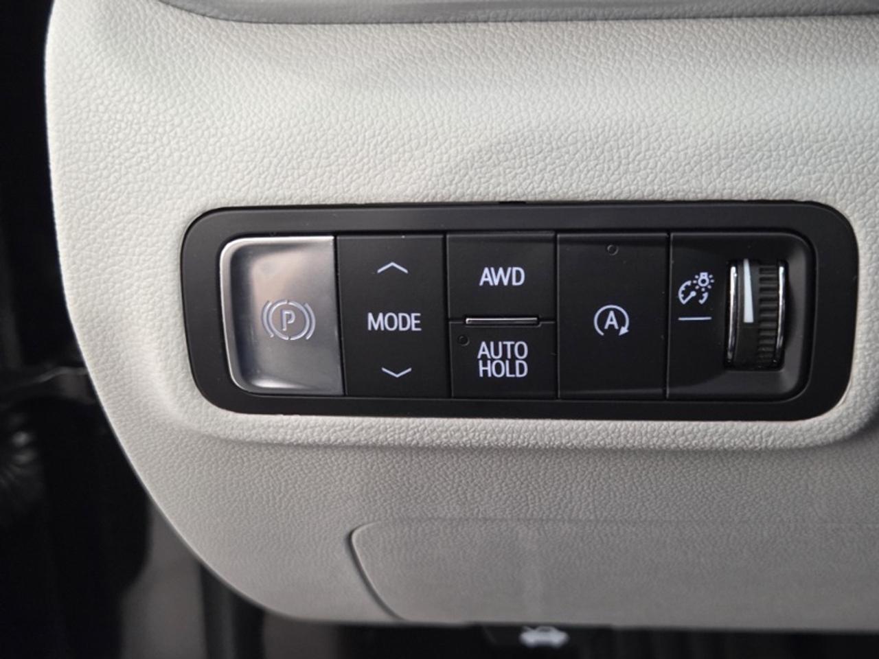 2026 GMC Terrain Denali  - Sunroof -  Cooled Seats Photo