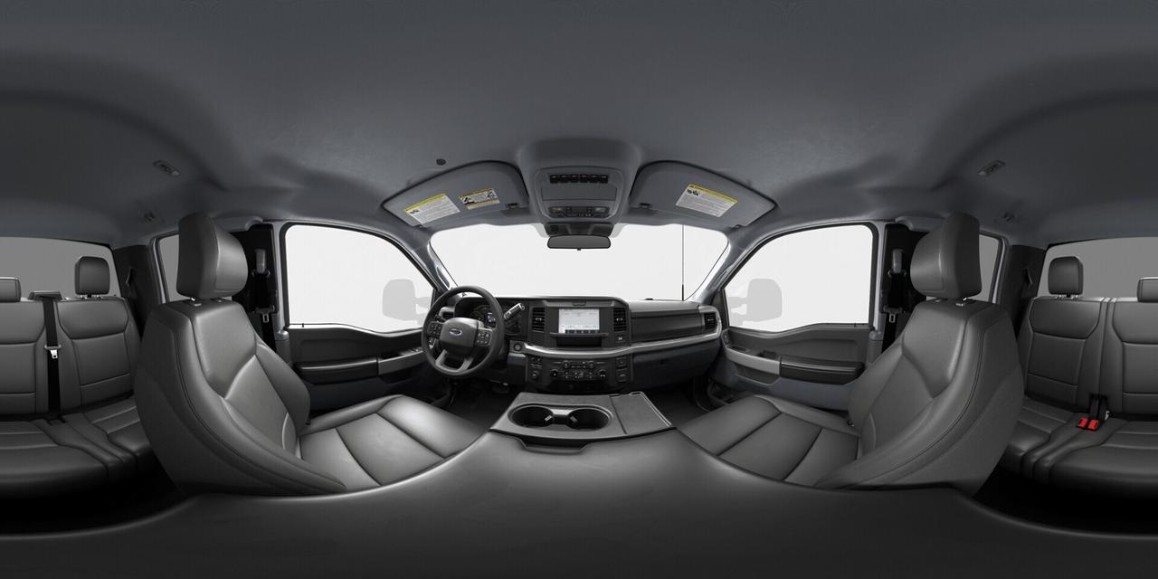 2026 Ford F-550 XLT Photo2