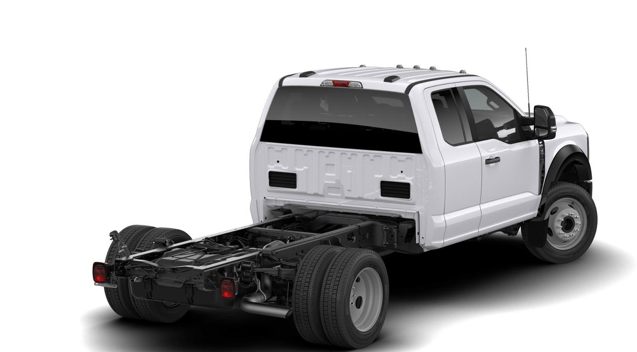 2026 Ford F-550 XLT Photo