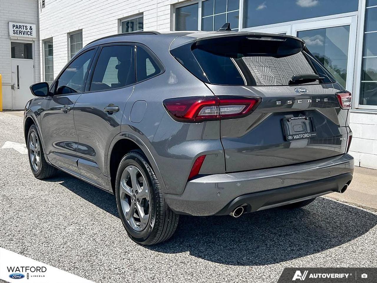 2024 Ford Escape ST-Line AWD Photo3