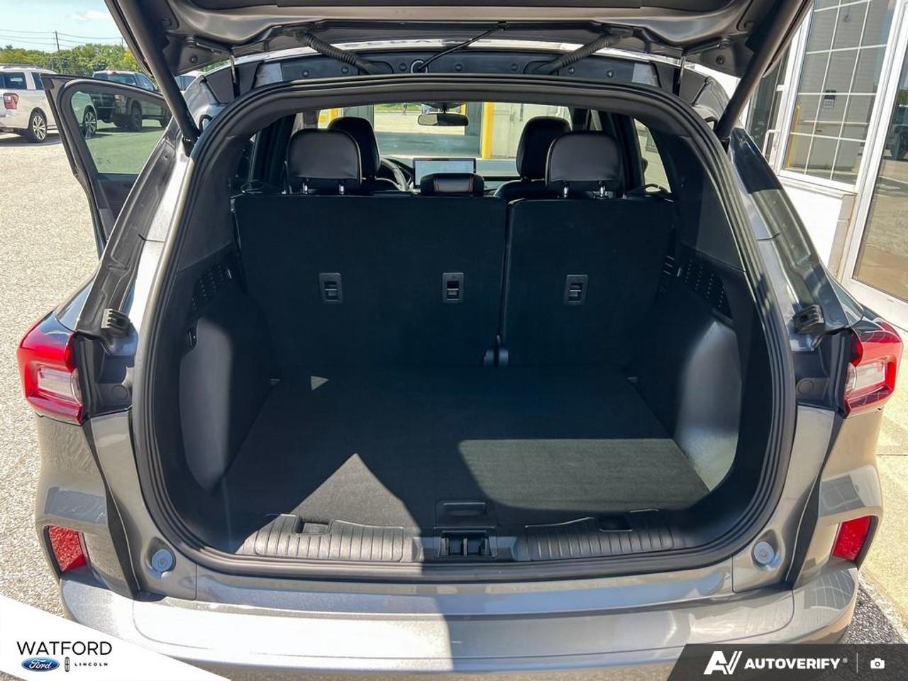 2024 Ford Escape ST-Line AWD Photo
