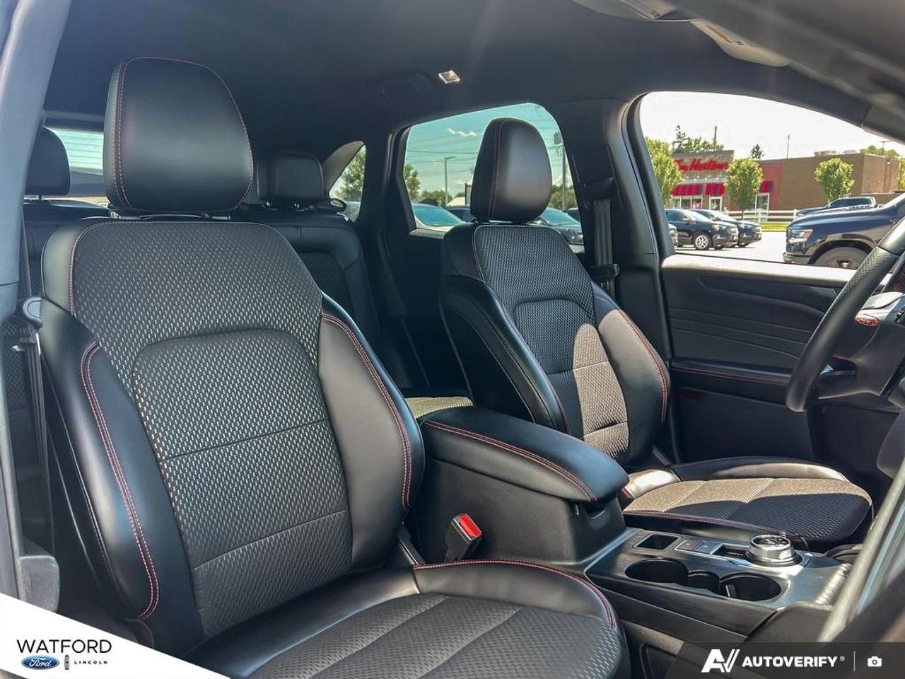 2024 Ford Escape ST-Line AWD Photo