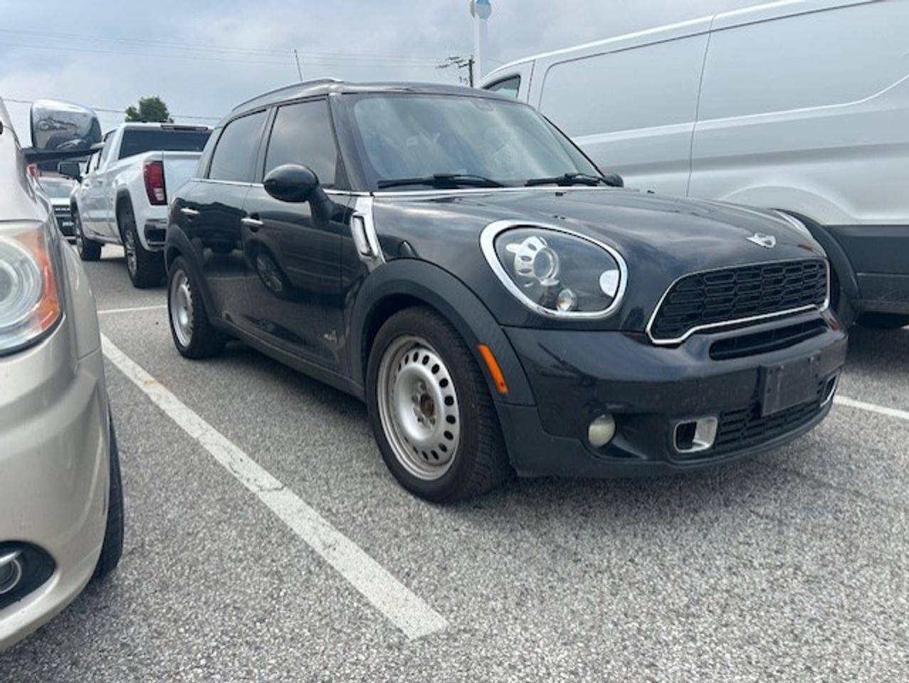Used 2013 MINI Cooper C AWD 4dr S ALL4 for sale in Watford, ON