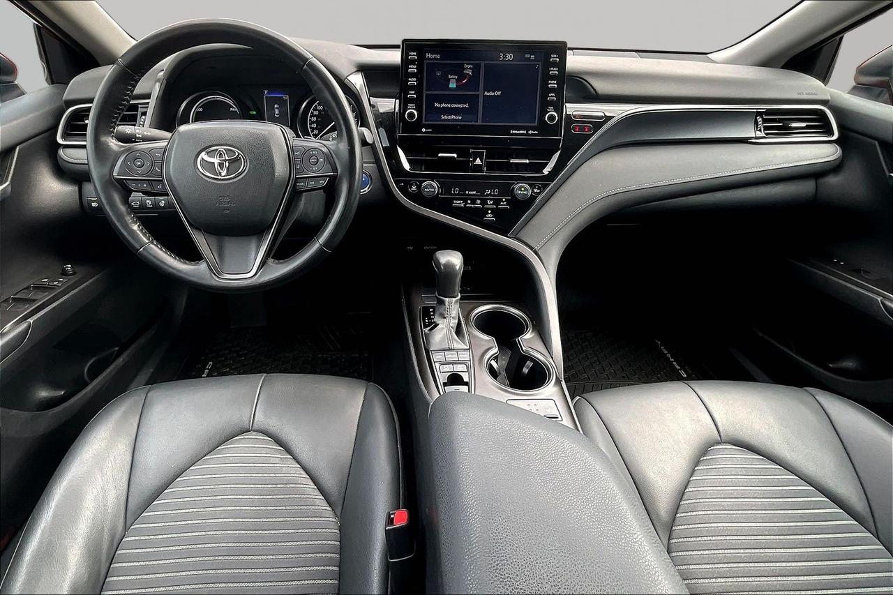2023 Toyota Camry  Photo3