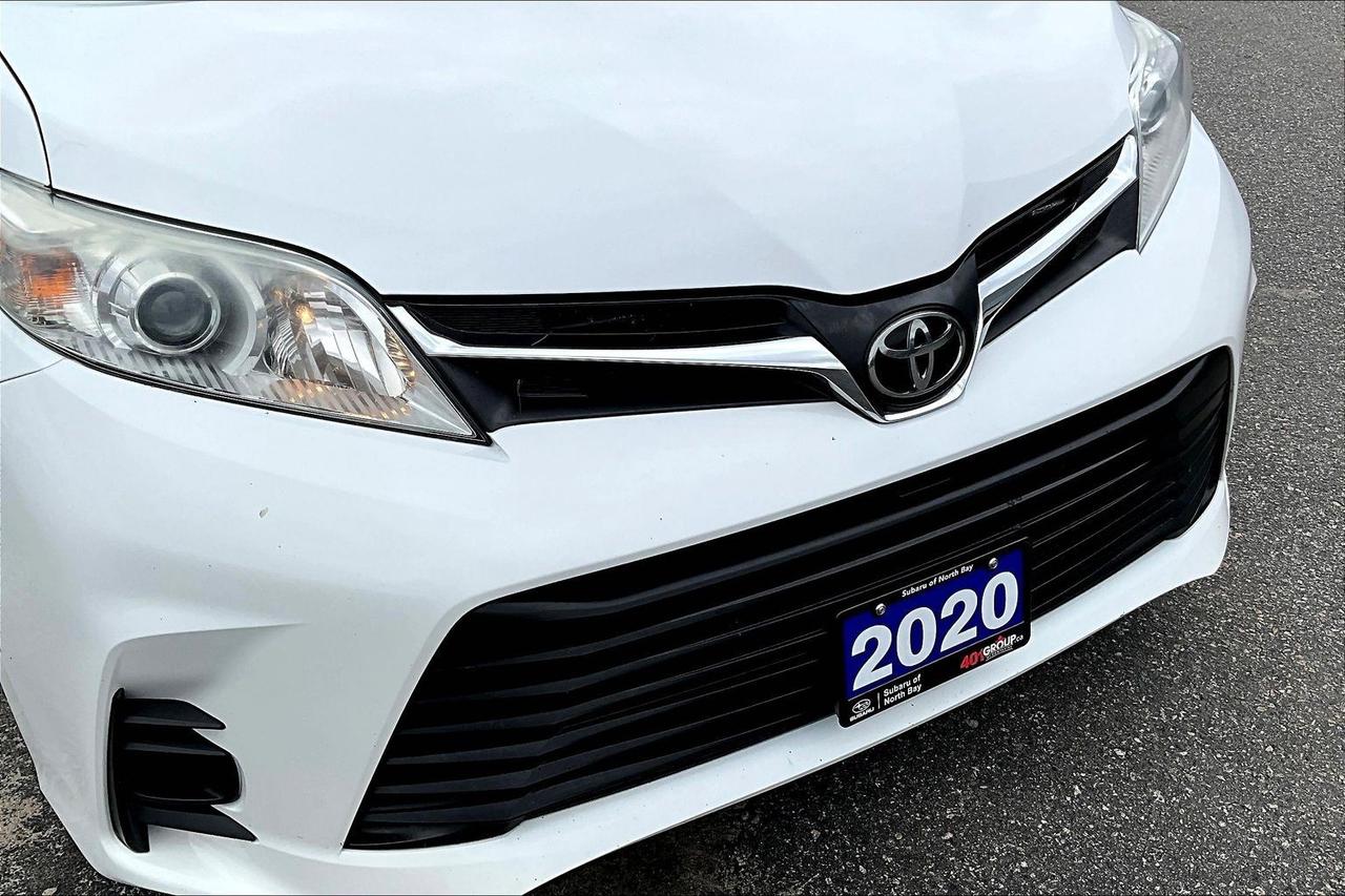 2020 Toyota Sienna 8 PASSENGER Photo