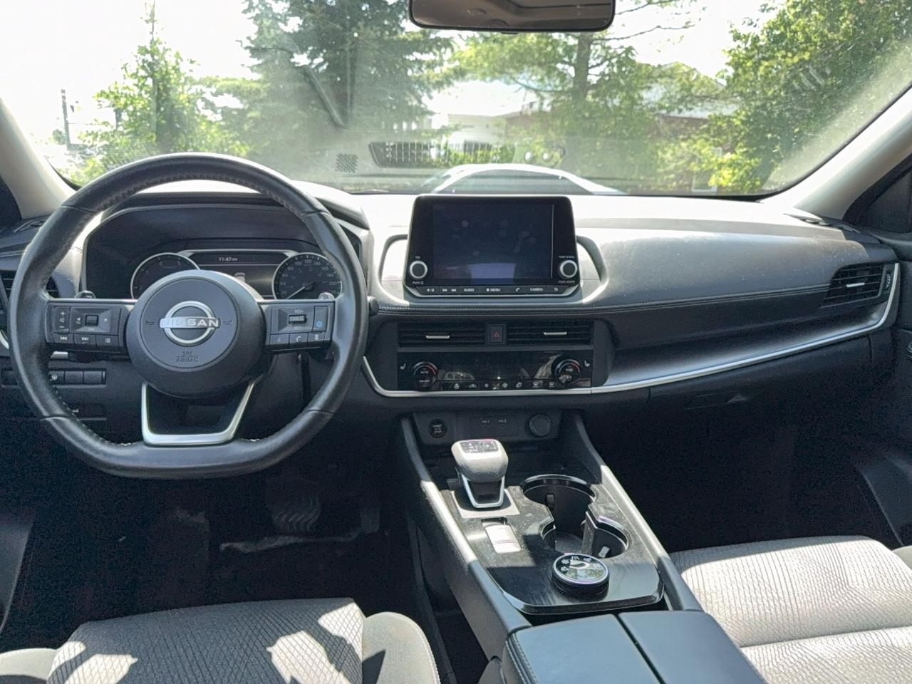 2024 Nissan Rogue SV-AWD-MOONROOF-HEATED SEATS-HEATED WHEEL-LOADED Photo