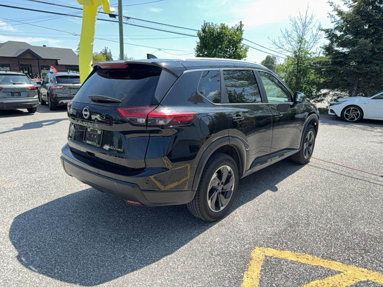 2024 Nissan Rogue SV-AWD-MOONROOF-HEATED SEATS-HEATED WHEEL-LOADED Photo4