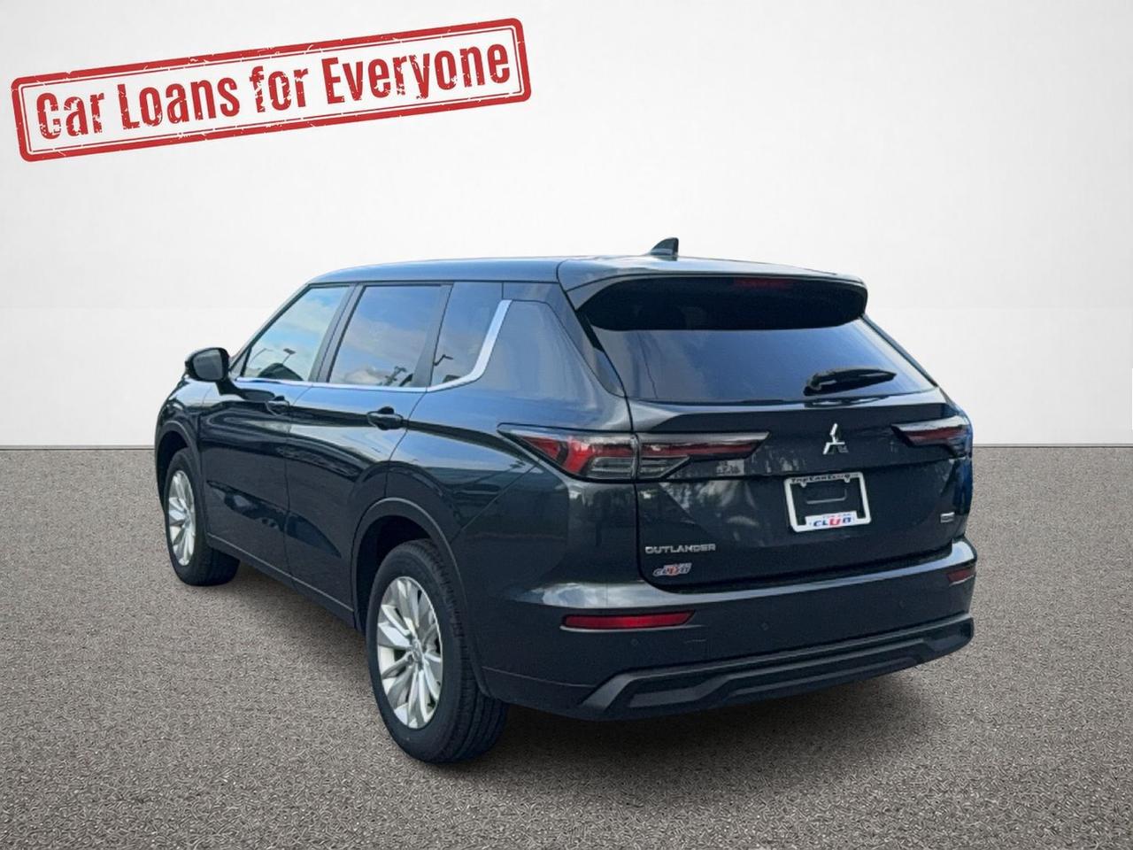 2025 Mitsubishi Outlander ES