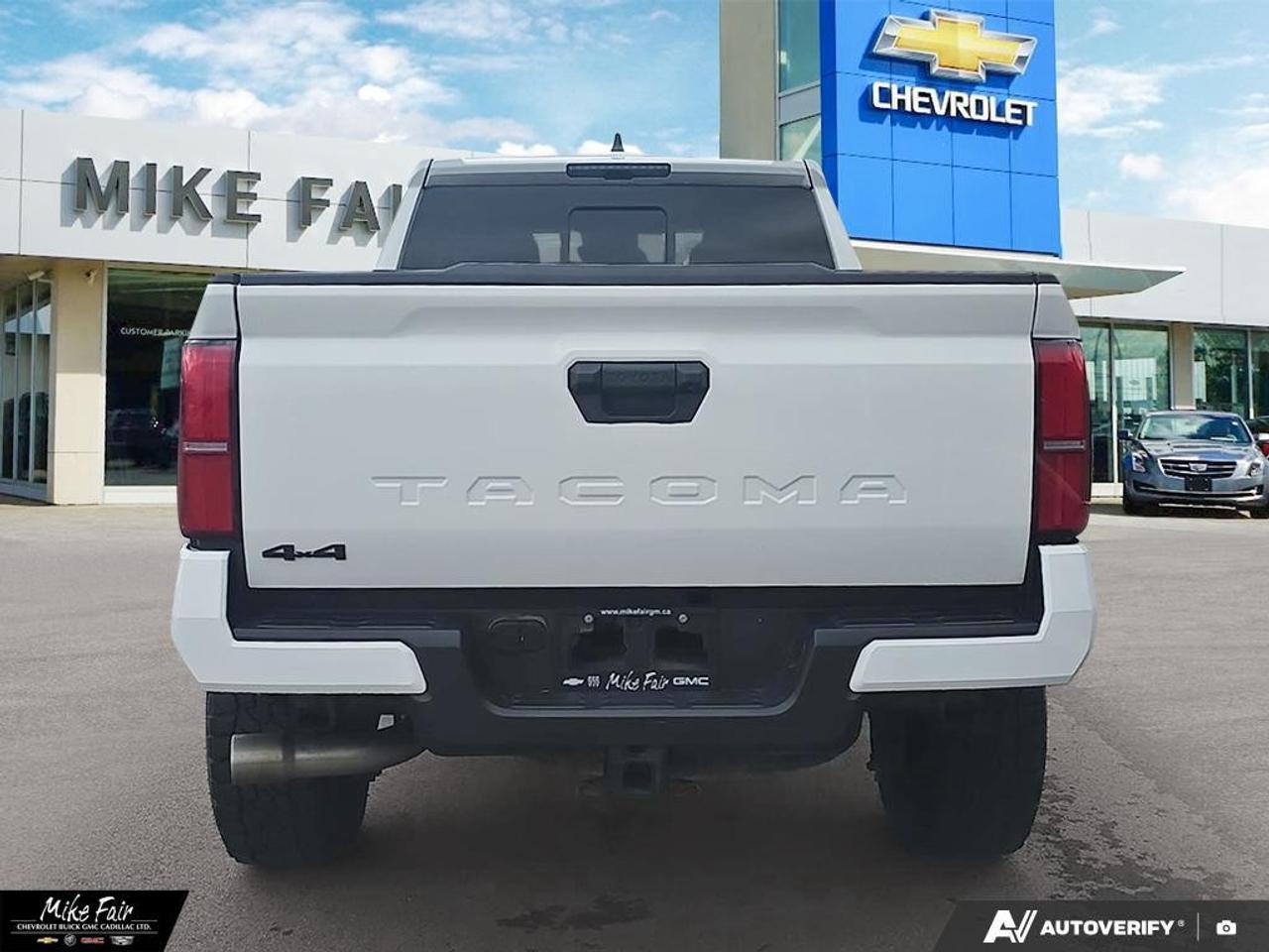 2024 Toyota Tacoma  Photo4