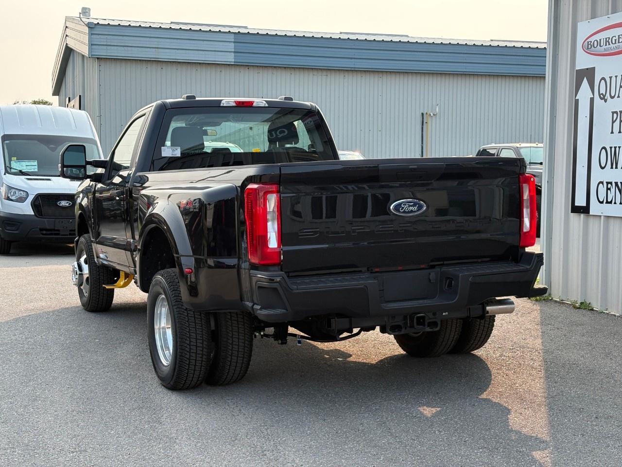 2026 Ford F-350 Super Duty DRW XL 4WD Reg Cab 8' Box Photo