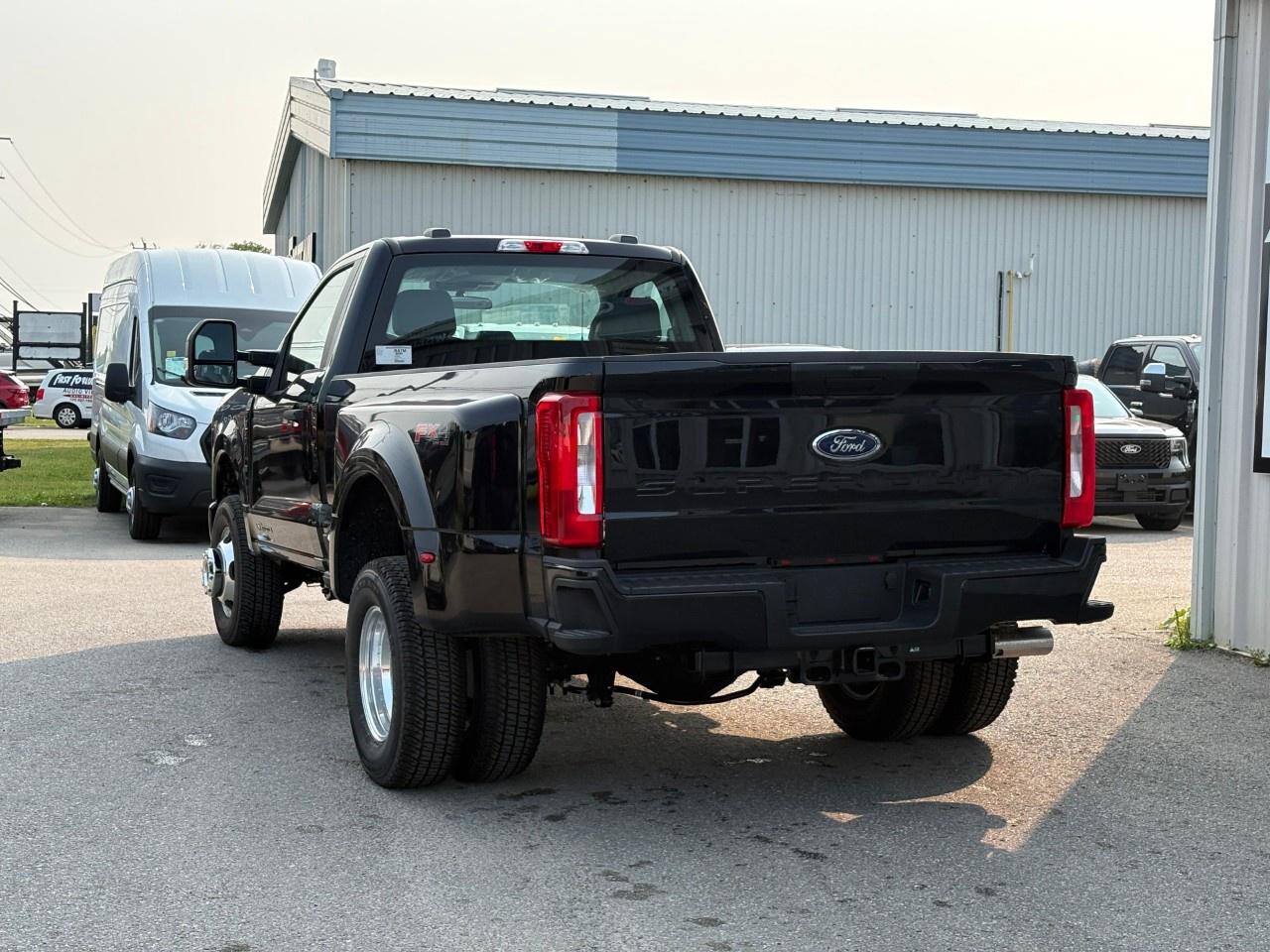 2026 Ford F-350 Super Duty DRW XL 4WD Reg Cab 8' Box Photo