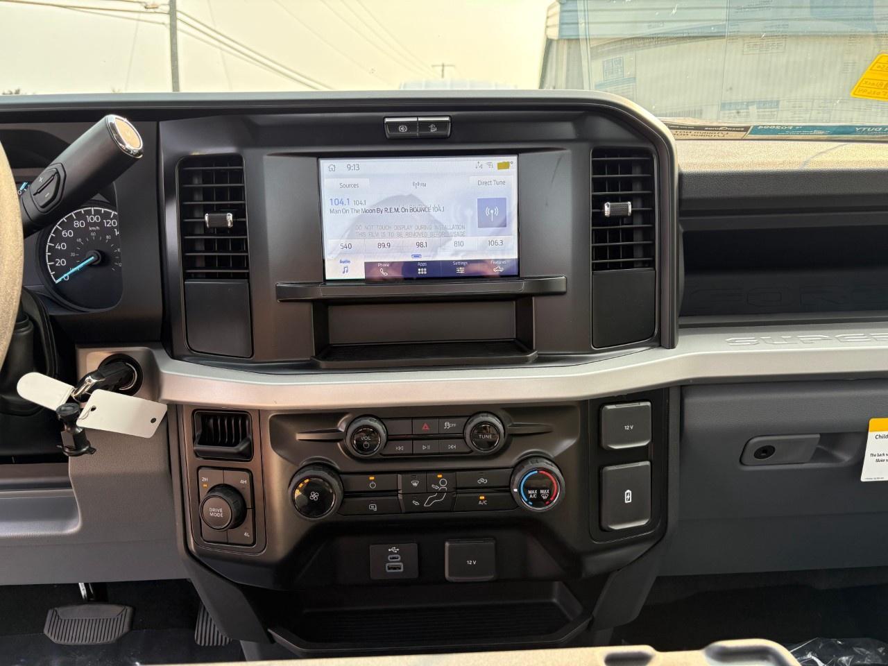 2026 Ford F-350 Super Duty DRW XL 4WD Reg Cab 8' Box Photo
