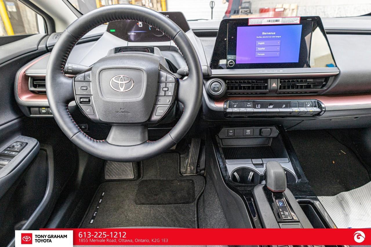 2026 Toyota Prius Plug-In Hybrid SE Photo