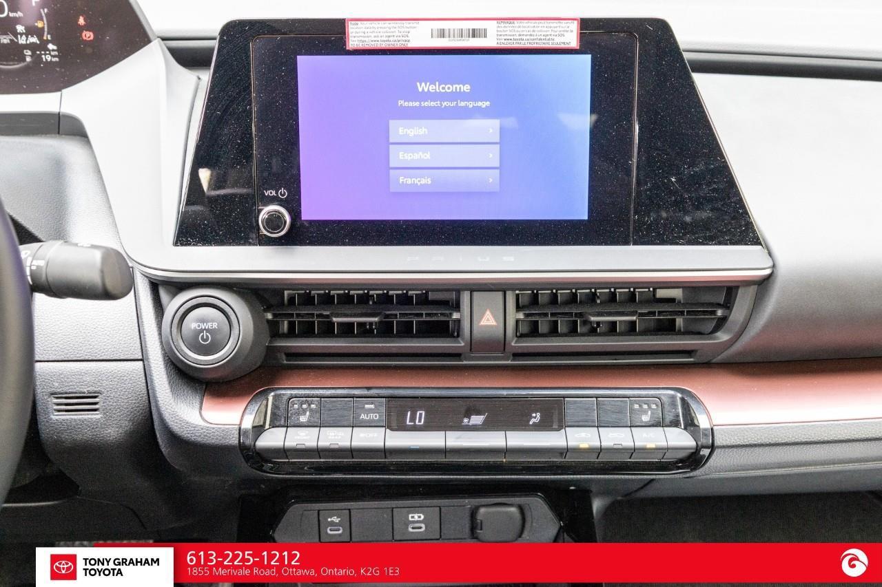 2026 Toyota Prius Plug-In Hybrid SE Photo