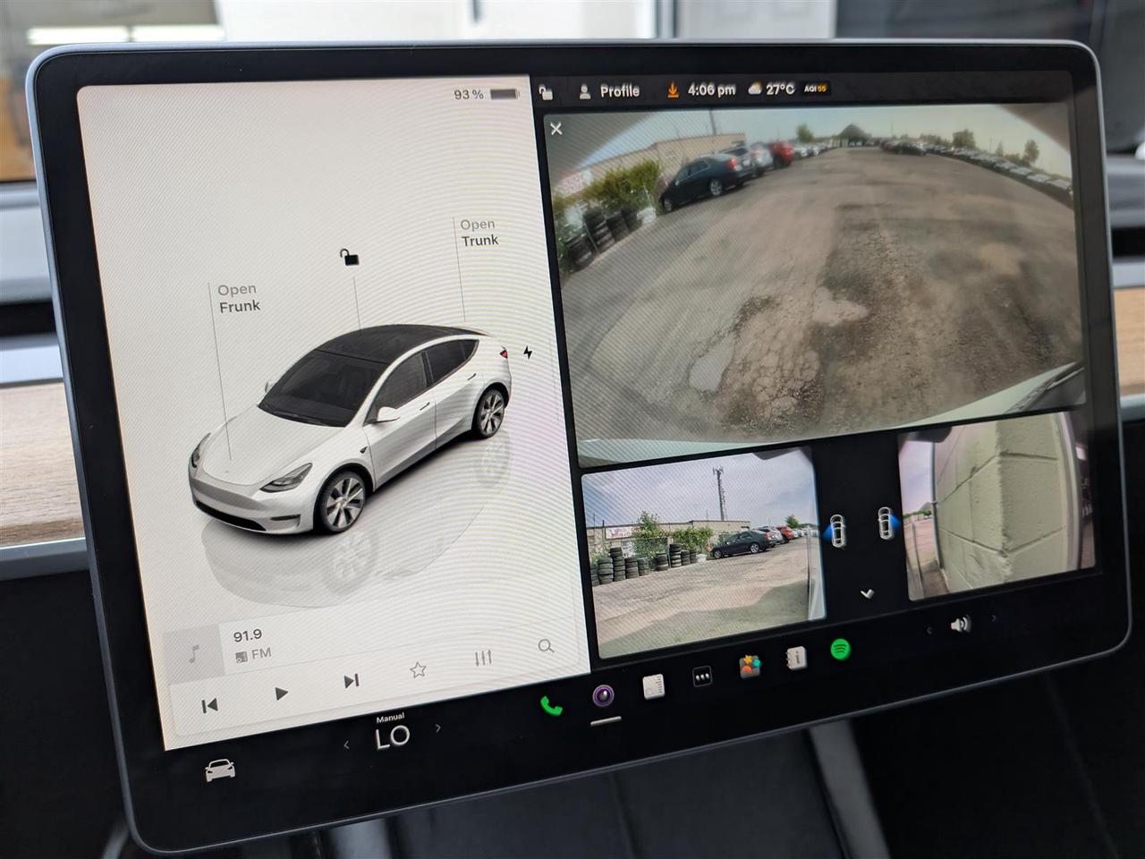 2022 Tesla Model Y LONG RANGE AWD - DUAL MOTOR Photo