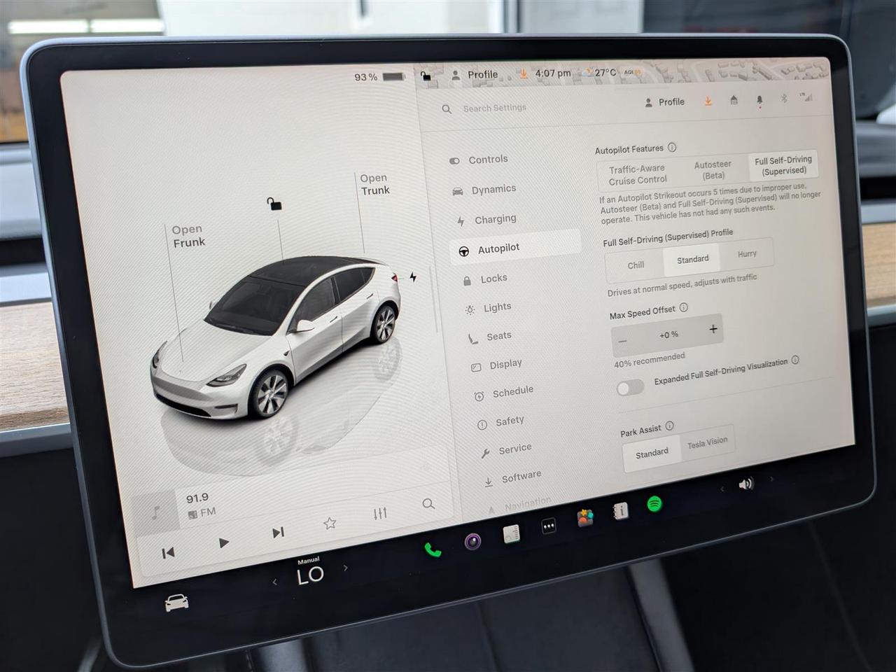 2022 Tesla Model Y LONG RANGE AWD - DUAL MOTOR Photo