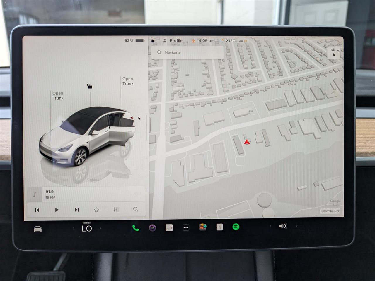 2022 Tesla Model Y LONG RANGE AWD - DUAL MOTOR Photo