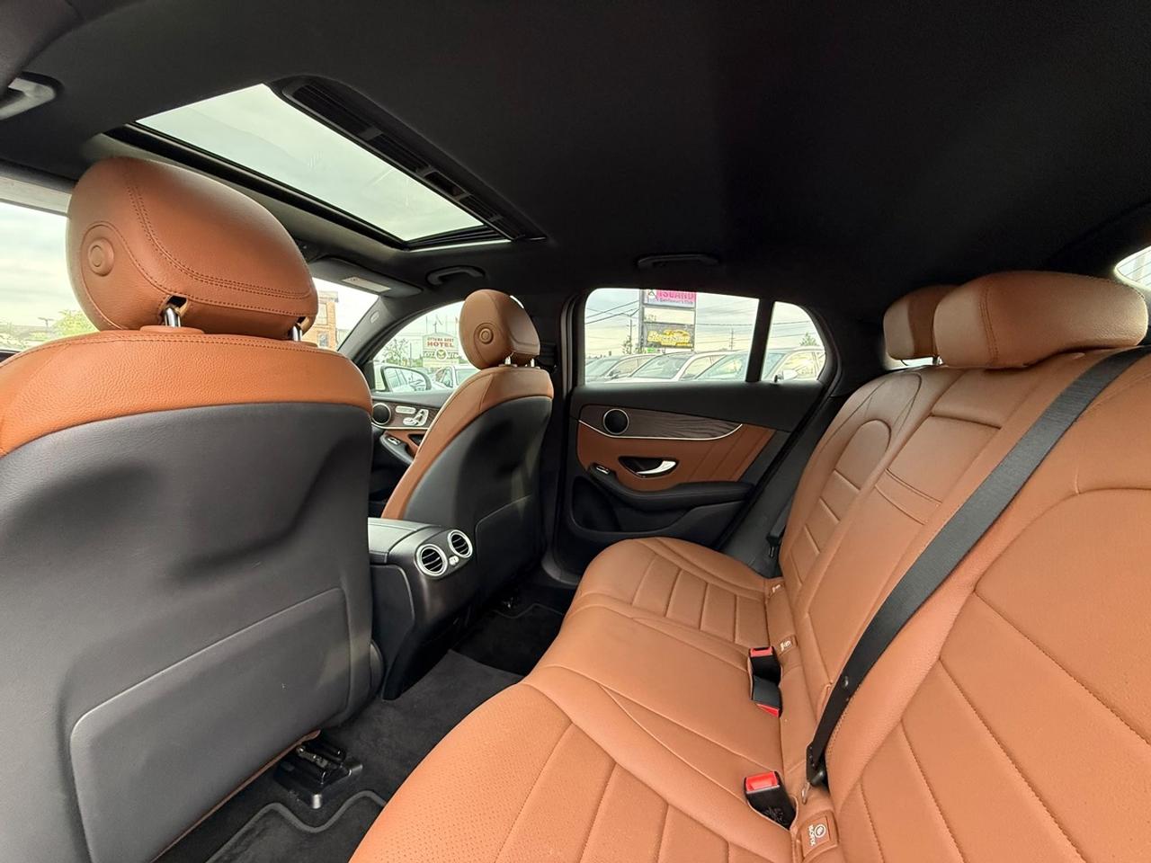 2020 Mercedes-Benz GLC GLC 300 Photo