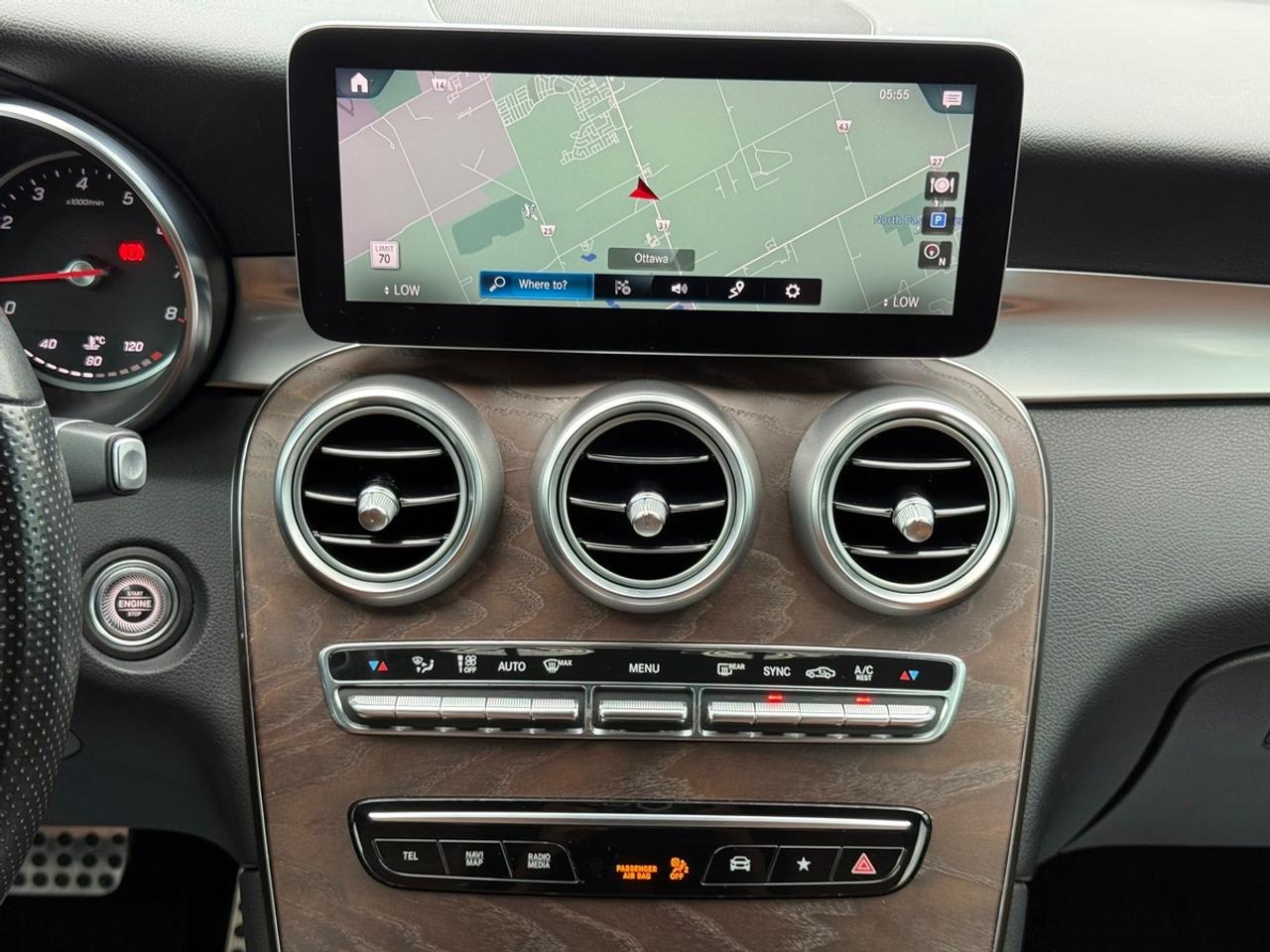 2020 Mercedes-Benz GLC GLC 300 Photo