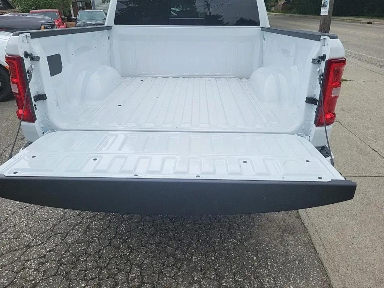 2025 RAM 1500 Big Horn Photo1