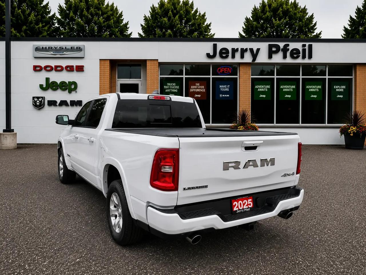 2025 RAM 1500 Big Horn Photo4