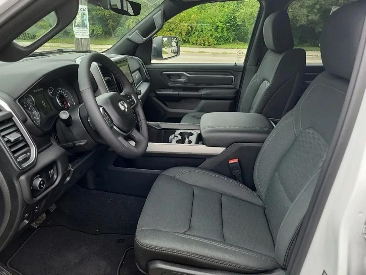2025 RAM 1500 Big Horn Photo
