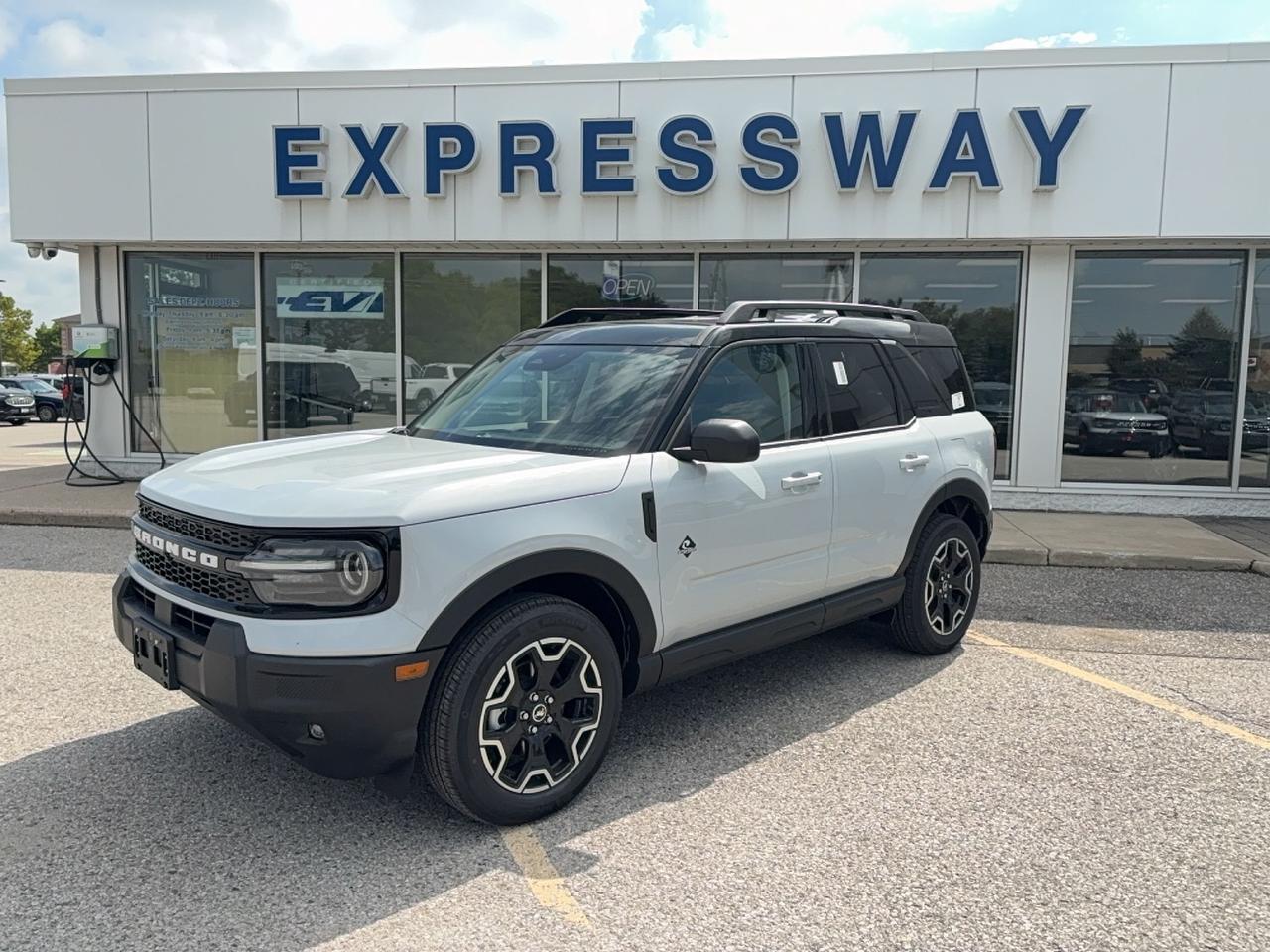 2026 Ford Bronco Sport OUTER BANKS, ADAPTIVE CRUISE, REMOTE START Photo0