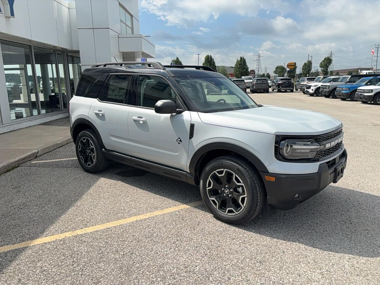 2026 Ford Bronco Sport OUTER BANKS, ADAPTIVE CRUISE, REMOTE START Photo2