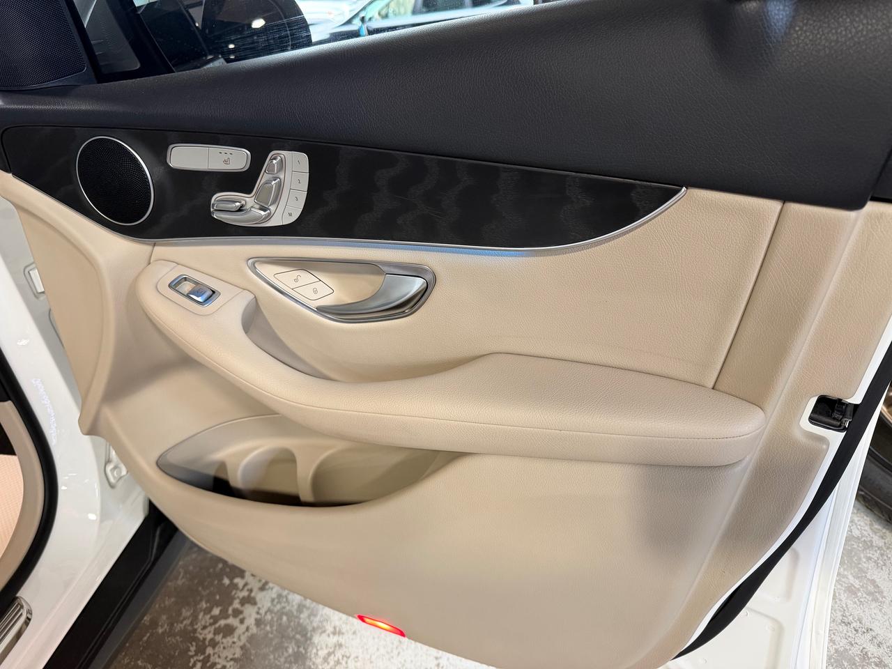 2019 Mercedes-Benz GLC-Class AMG WHEELS | PANO SUNROOF| 4 MATIC| WOODGRIAN TRIM Photo