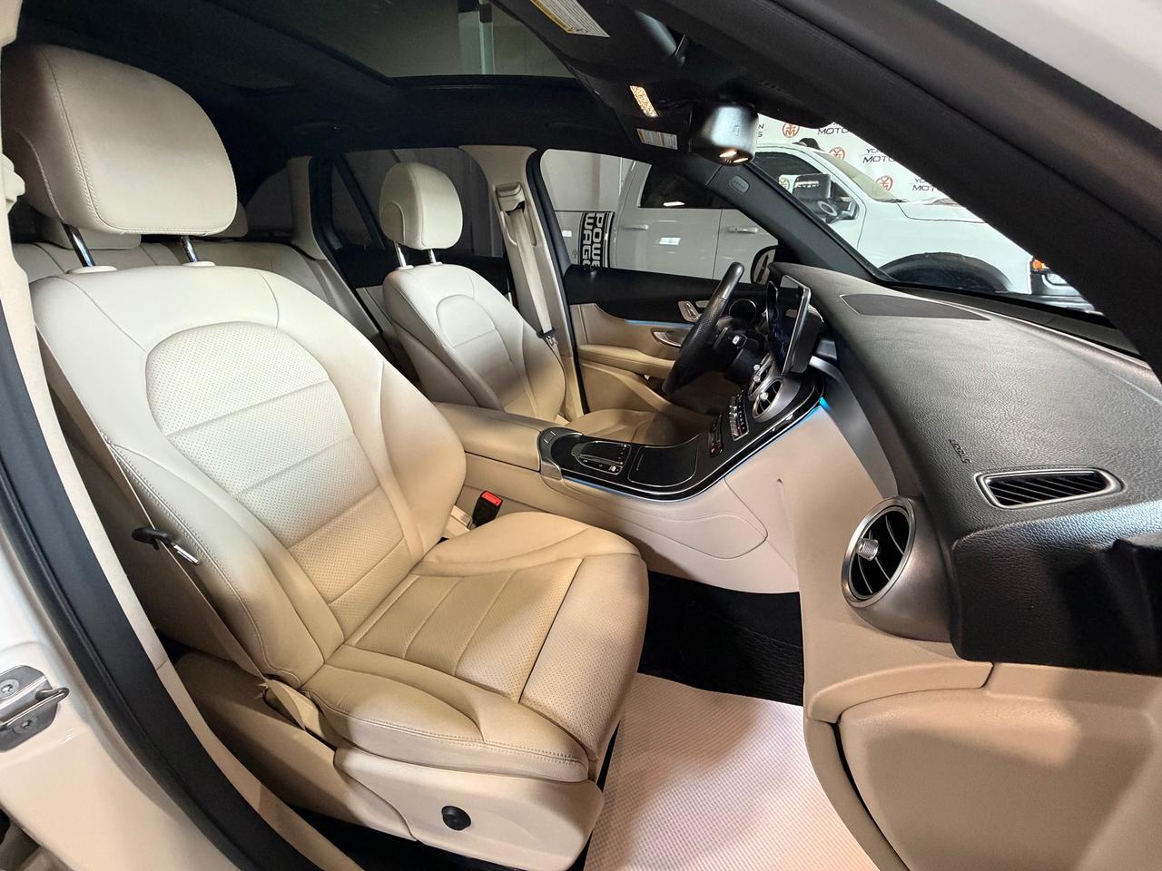 2019 Mercedes-Benz GLC-Class AMG WHEELS | PANO SUNROOF| 4 MATIC| WOODGRIAN TRIM Photo