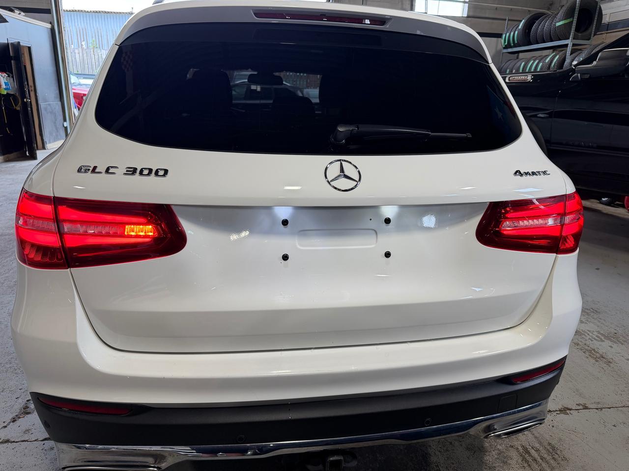 2019 Mercedes-Benz GLC-Class AMG WHEELS | PANO SUNROOF| 4 MATIC| WOODGRIAN TRIM Photo