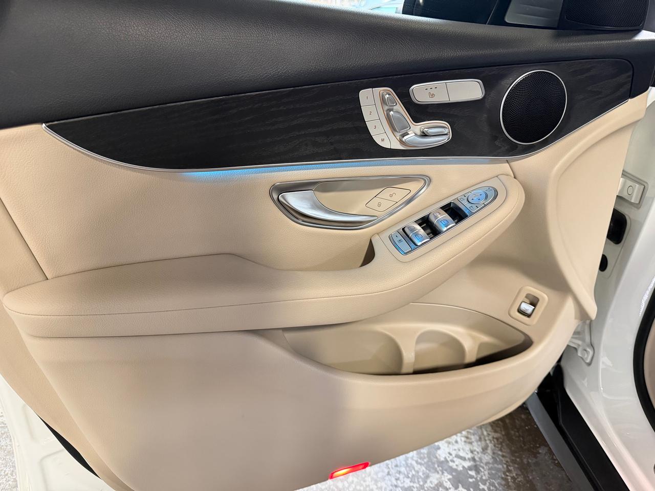 2019 Mercedes-Benz GLC-Class AMG WHEELS | PANO SUNROOF| 4 MATIC| WOODGRIAN TRIM Photo