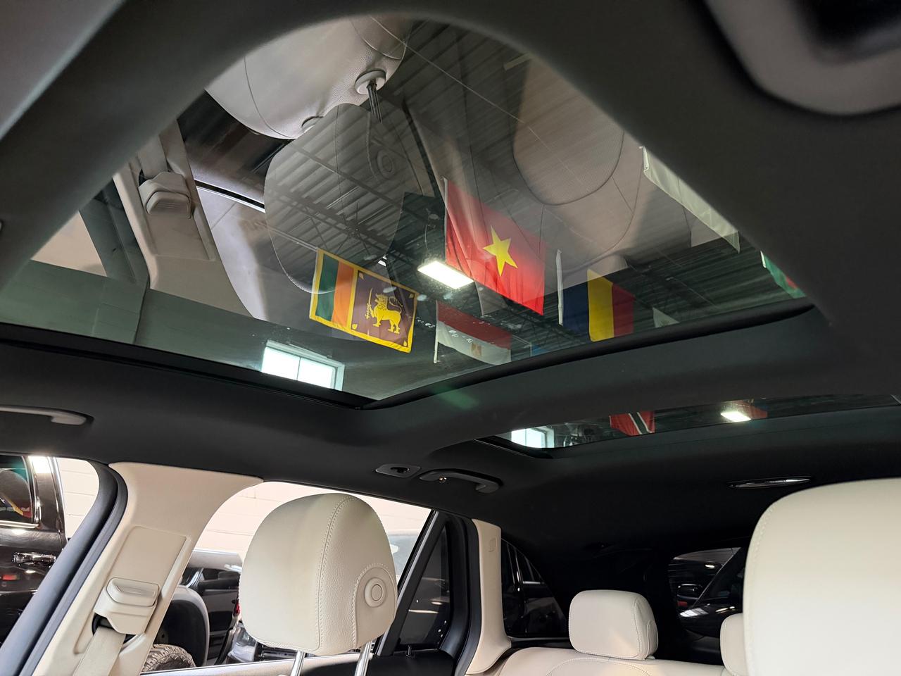2019 Mercedes-Benz GLC-Class AMG WHEELS | PANO SUNROOF| 4 MATIC| WOODGRIAN TRIM Photo