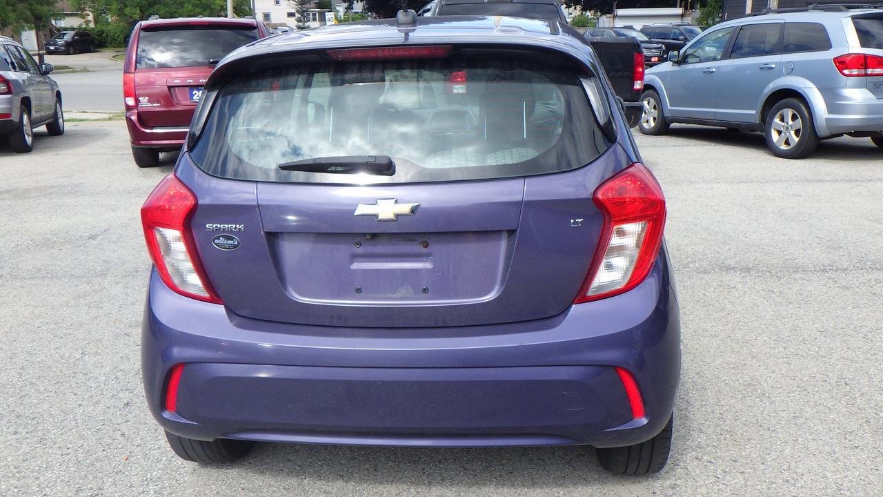 2017 Chevrolet Spark LT Photo3