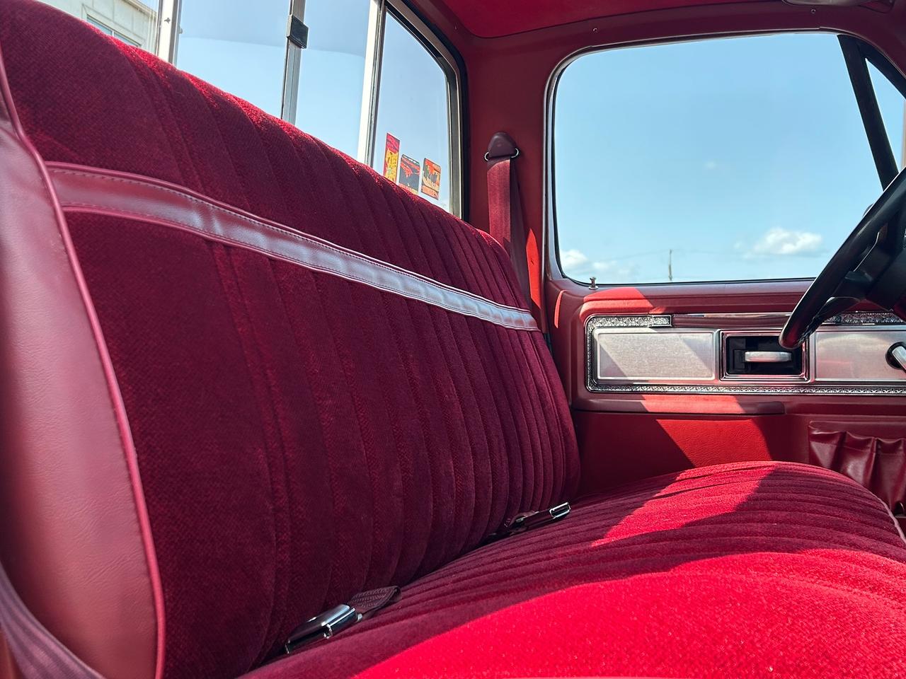 1978 Chevrolet C 10 1/2-Ton Long Box *RESTORED PAINT & REBUILT 350* Photo