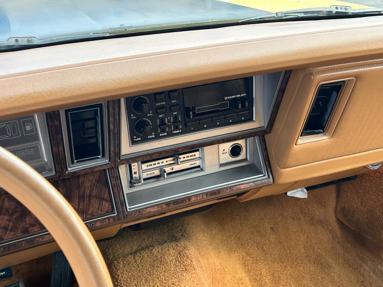 1985 Dodge 600 Convertible *RARE CLASSIC DODGE* Photo