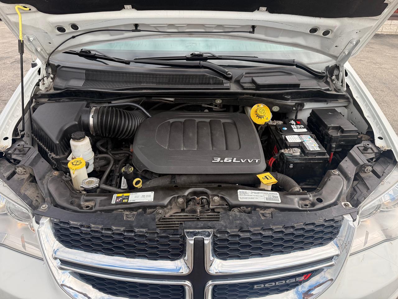 2016 Dodge Grand Caravan SXT Photo