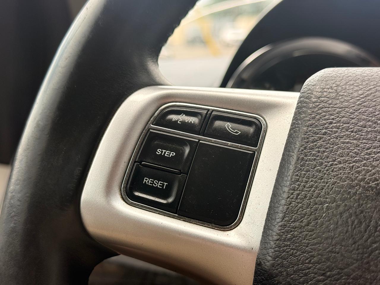 2016 Dodge Grand Caravan SXT Photo