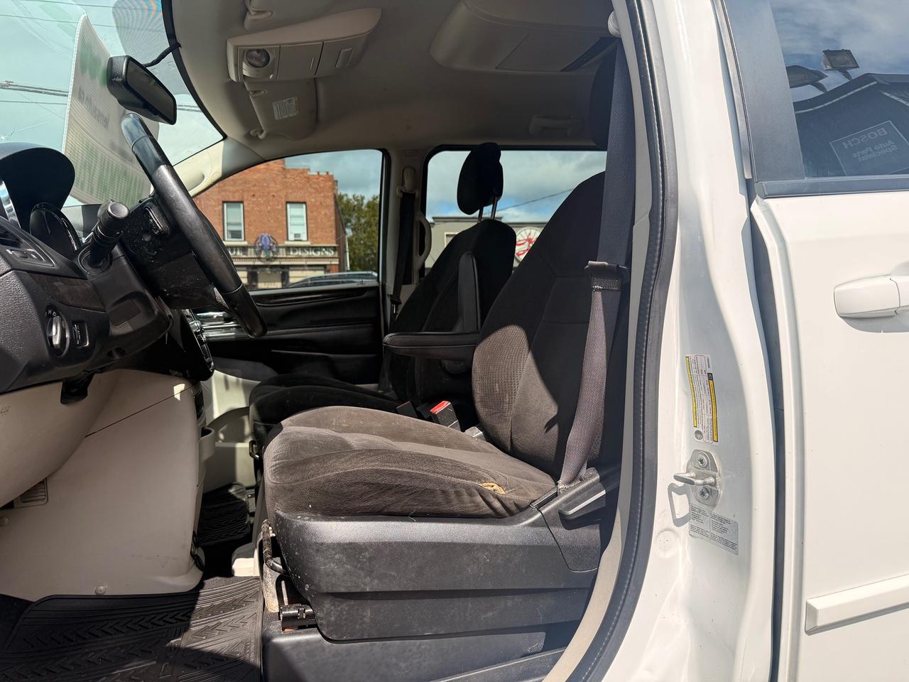 2016 Dodge Grand Caravan SXT Photo