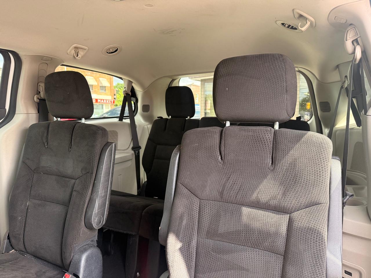 2016 Dodge Grand Caravan SXT Photo
