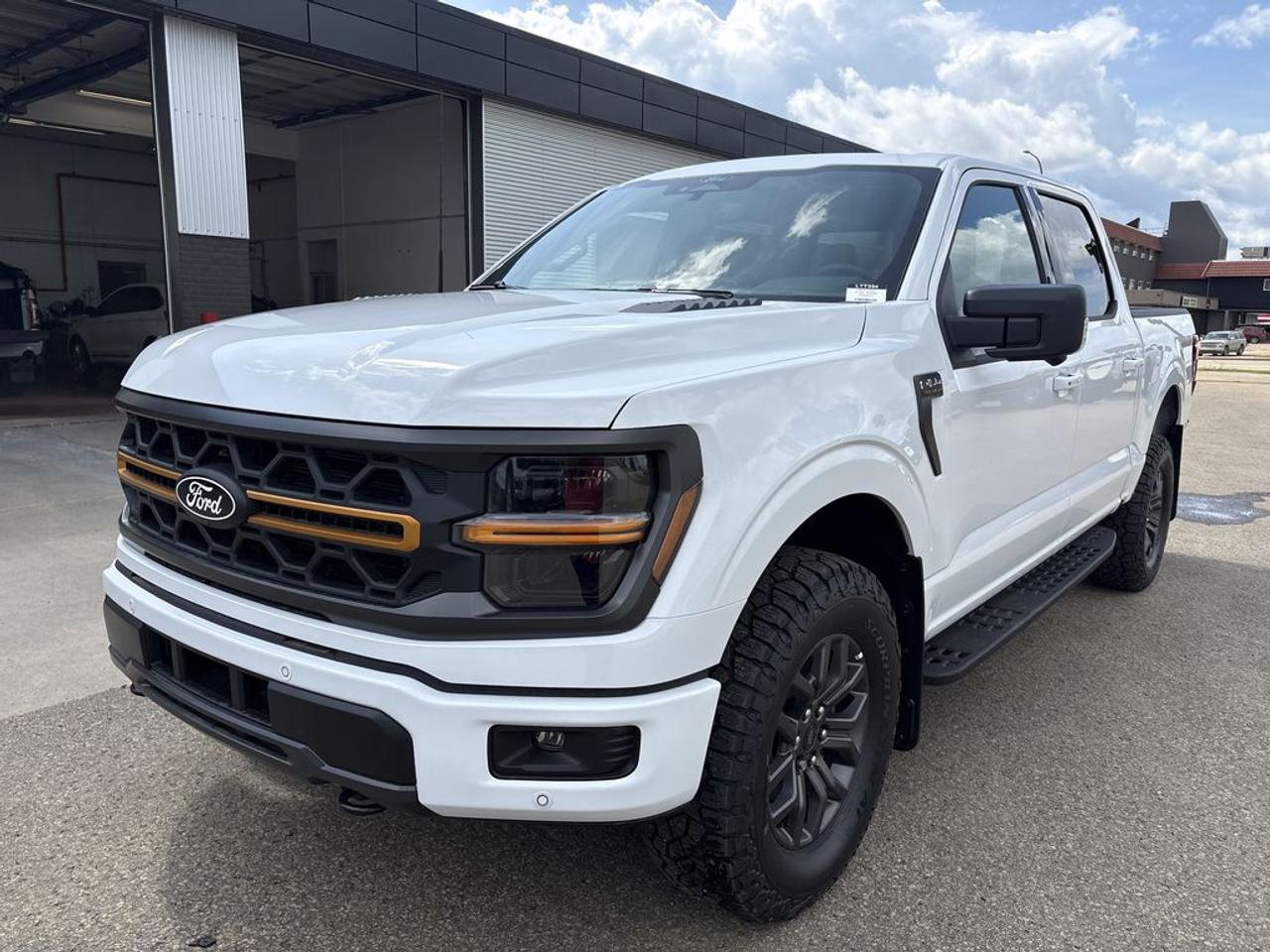 2026 Ford F-150 TREMOR 5.5' Box 401A Photo1