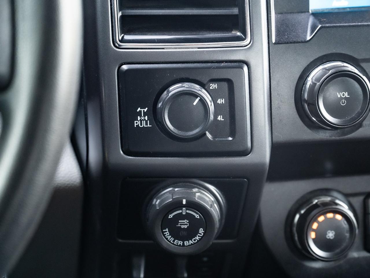 2019 Ford F-150 XLT 4WD SuperCrew 6.5' Box Photo34